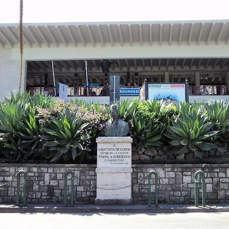 招待所 La Ferrovia 4*