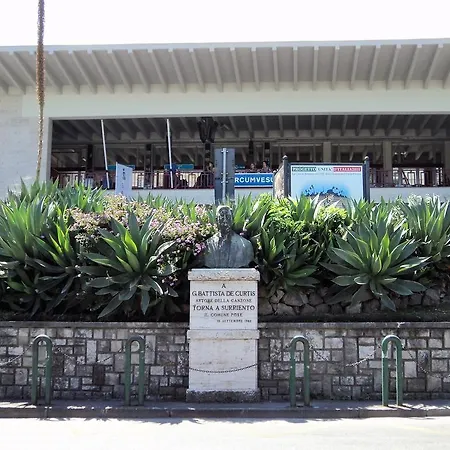 La Ferrovia Pensionat Sorrento